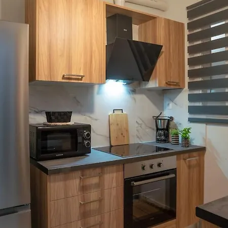 Comfy & Modern In Athens-kato Patisia *