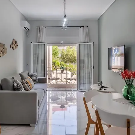 Comfy & Modern In Athens-kato Patisia Apartment *