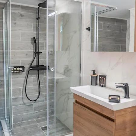 Comfy & Modern In Athens-kato Patisia * Athens